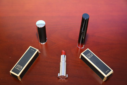 1647219618777001.jpg 38口紅1.JPG